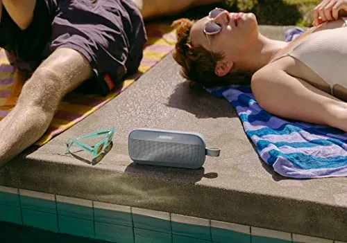 Bose SoundLink Flex Bluetooth Speaker, Portable Speaker with Microphone, Wireless Waterproof Speaker for Travel, Outdoor and