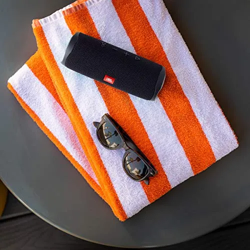 JBL FLIP 5, Waterproof Portable Bluetooth Speaker, Black, Small Bluetooth speaker - in use