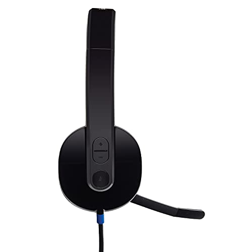 Logitech High-performance USB Headset H540 for Windows and Mac, Skype Certified, Black, 2.3 headset - in use