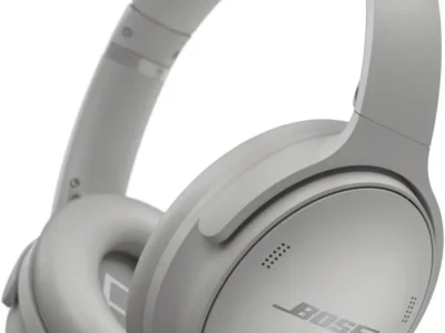 Bose QuietComfort Headphones, Wireless Over Ear Noise Cancelling Bluetooth Headphones with Up to 24 Hours of Battery Life,