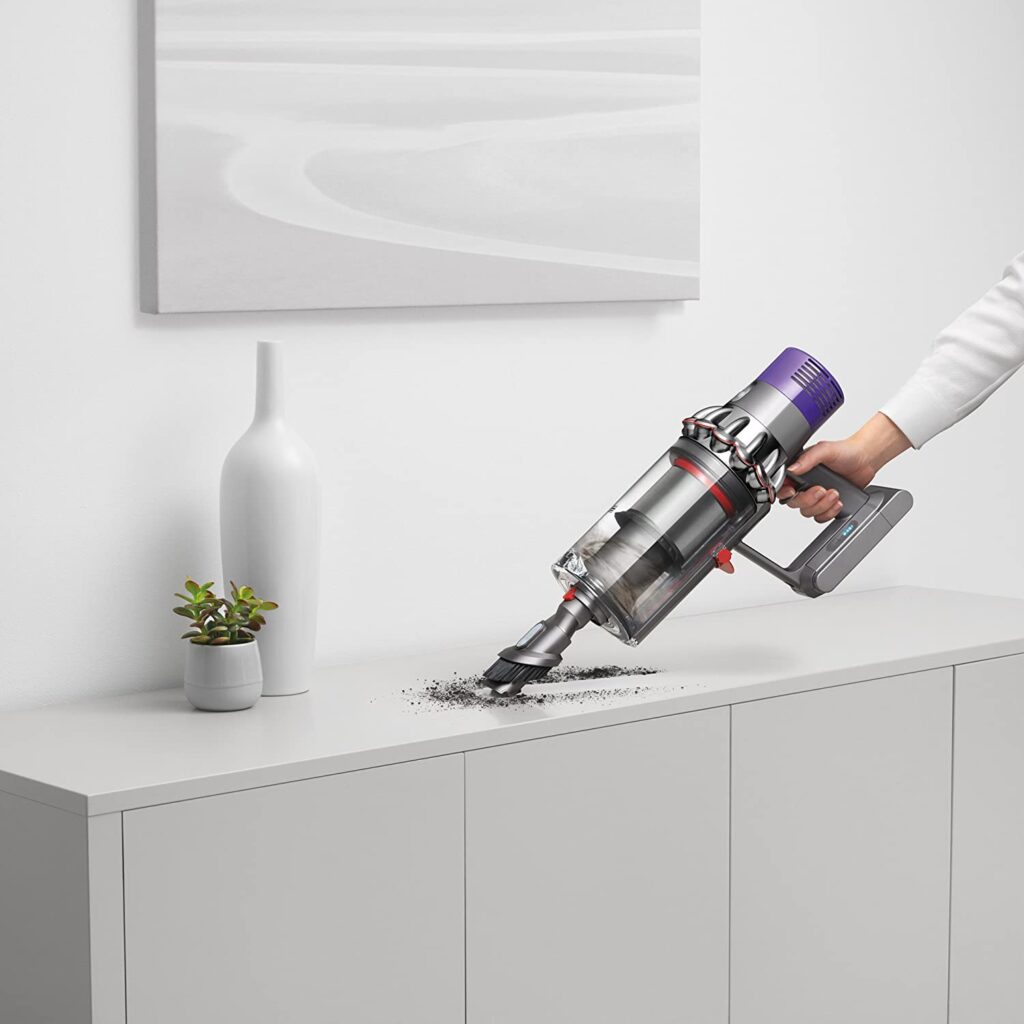 Dyson Cyclone V10 Absolute cleans all areas