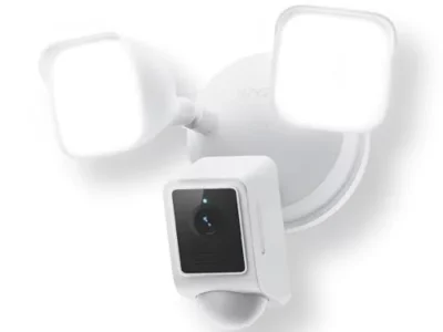 WYZE Floodlight Camera v2, 2800-Lumen LEDs, 2K HD Outdoor Security Camera, 160° Wide View, Motion Activated Light, 105dB